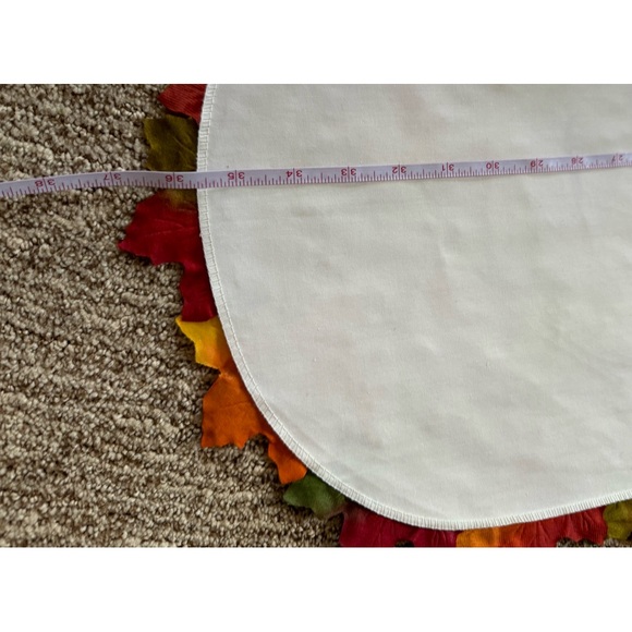 Fall Leaves Table Runner with W round matching mats - Picture 5 of 6